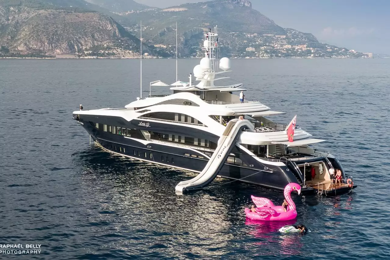 JULIA Yacht (ex SAIRU) • Heesen • 2015 • Proprietario