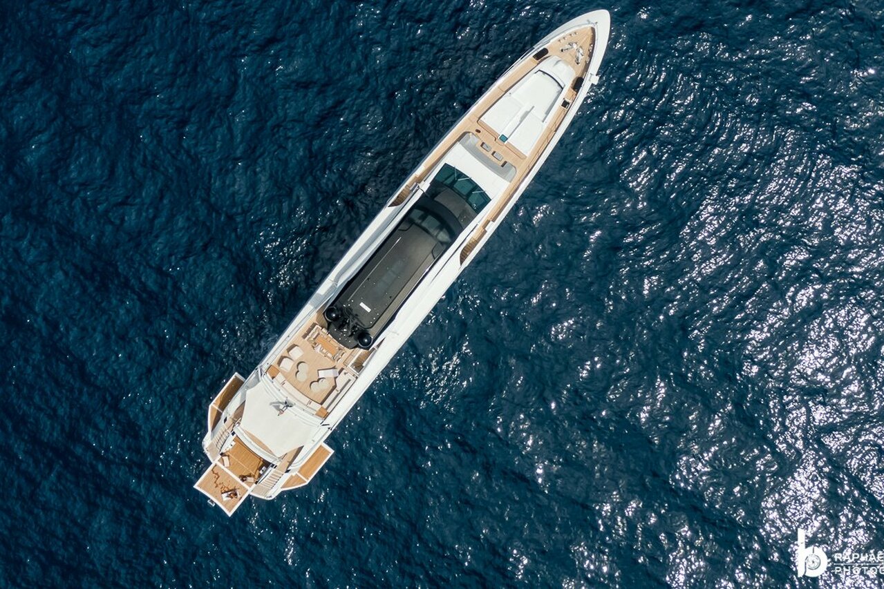 SINIAR yacht • Overmarine • 2020 • Proprietario