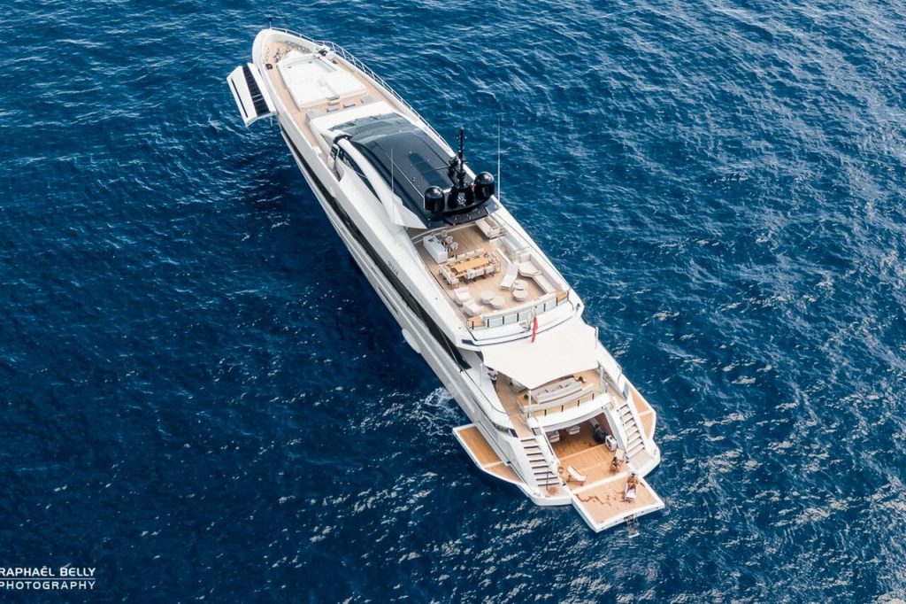 Yacht SINIAR • Overmarine • 2020 • Propriétaire