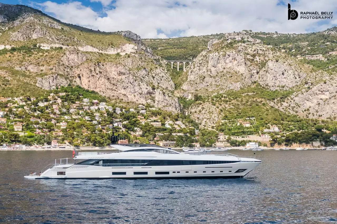 Yacht SINIAR • Overmarine • 2020 • Propriétaire