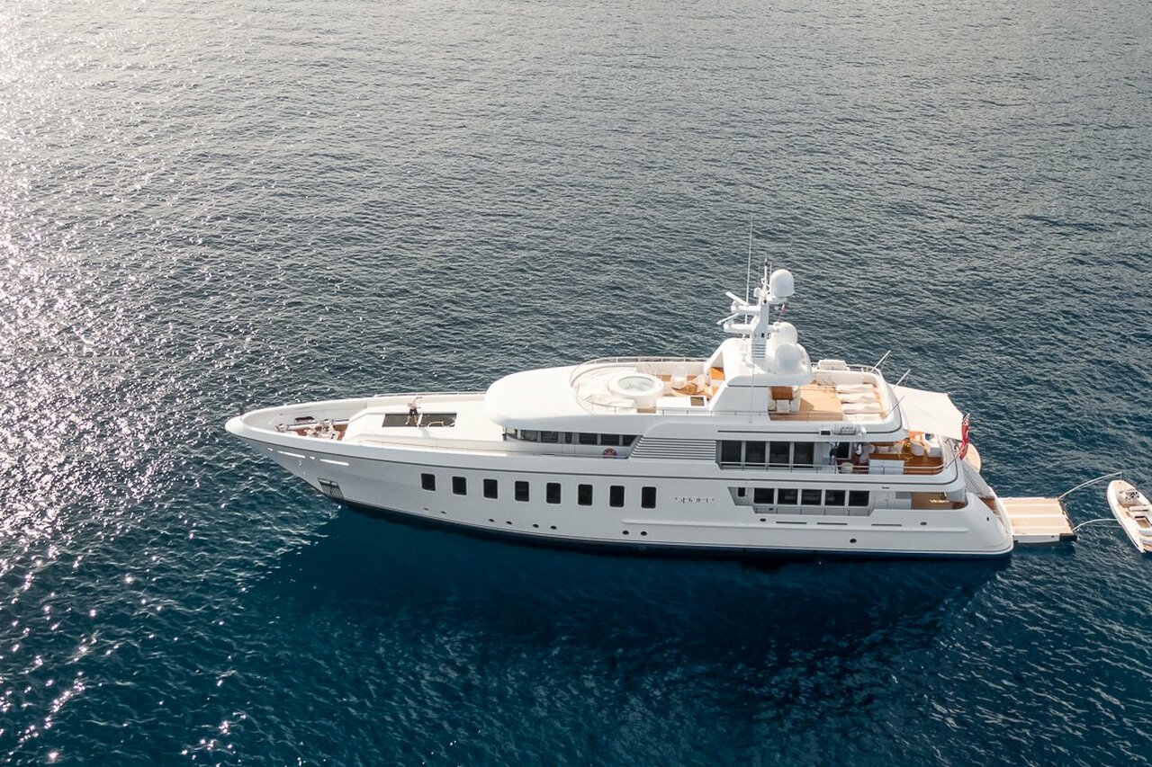 SPACE yacht • Feadship • 2007 • owner Laurence Graff