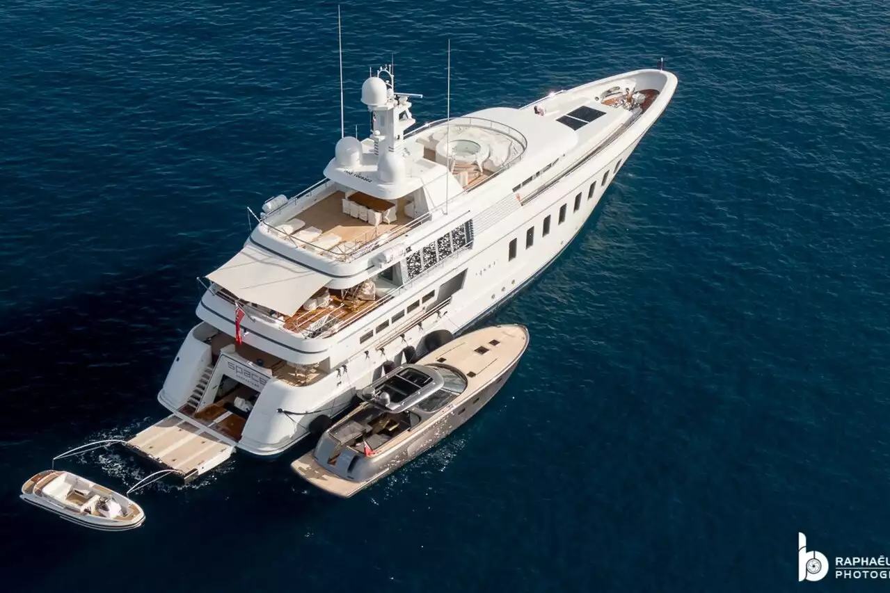 SPACE yacht • Feadship • 2007 • propriétaire Laurence Graff