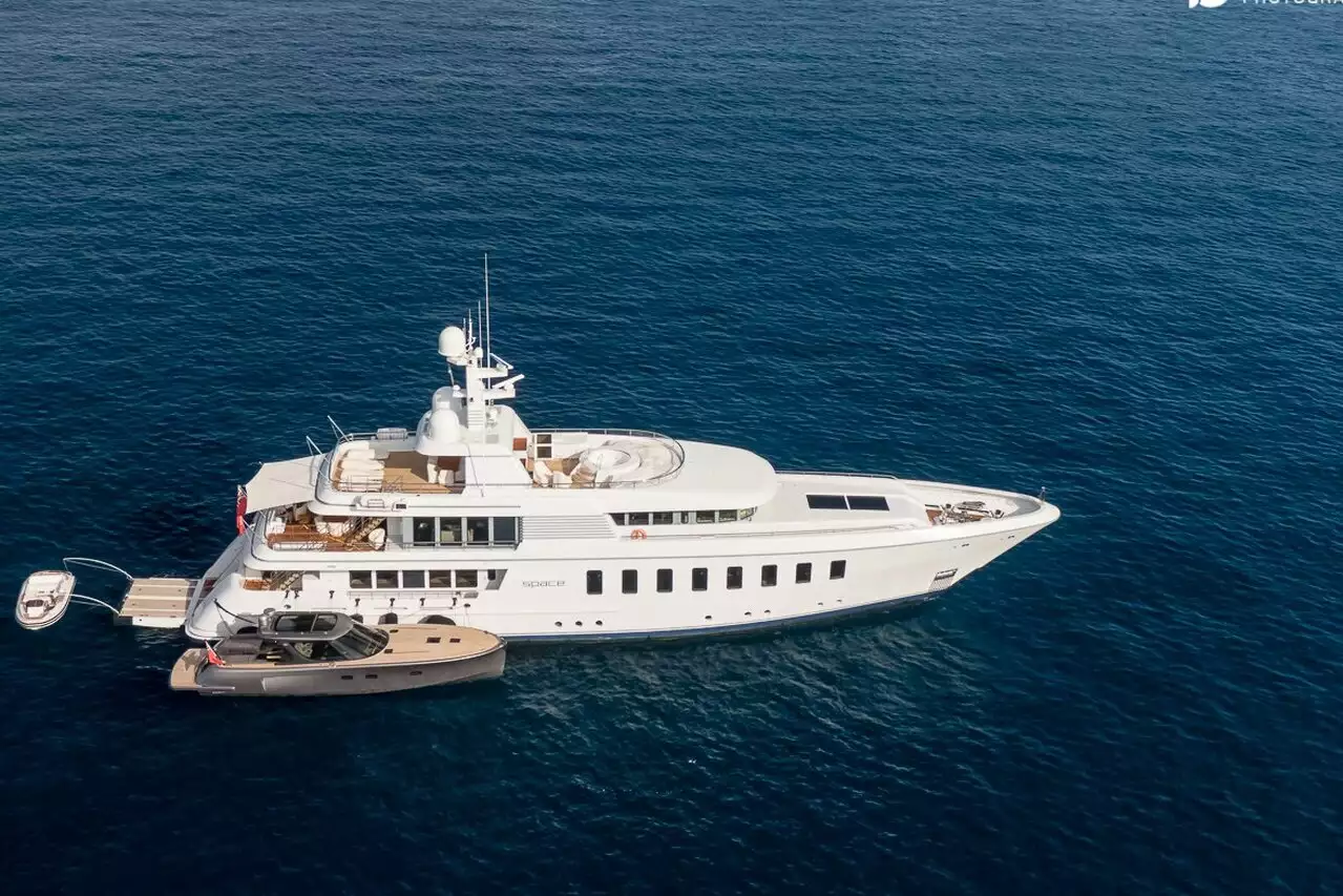 Iate SPACE • Feadship • 2007 • proprietário Laurence Graff