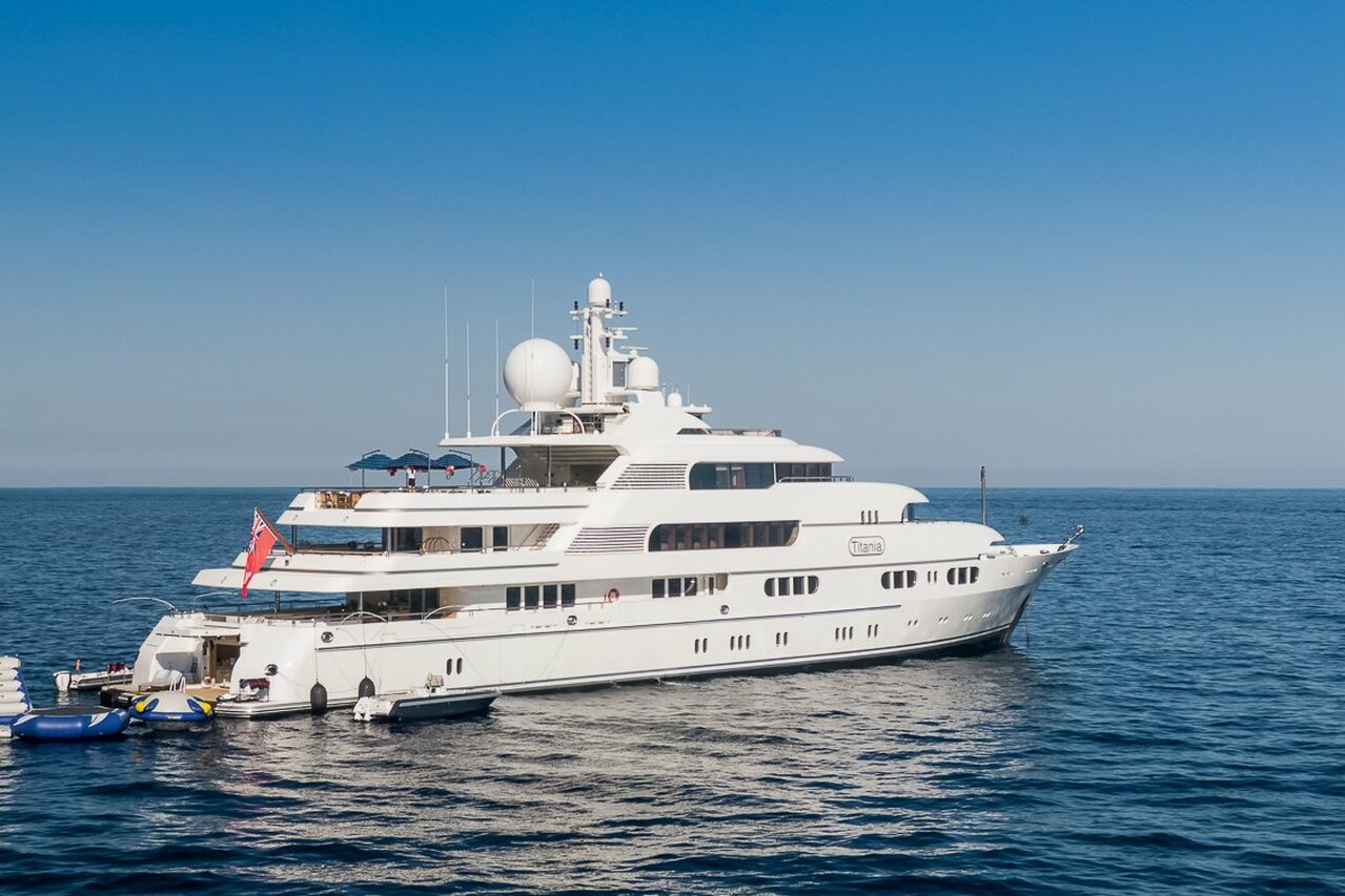 TITANIA Yacht • Lurssen • 2006 • Propriétaire John Caudwell