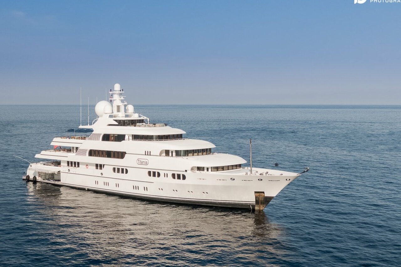 TITANIA Yacht • Lurssen • 2006 • Eigentümer John Caudwell