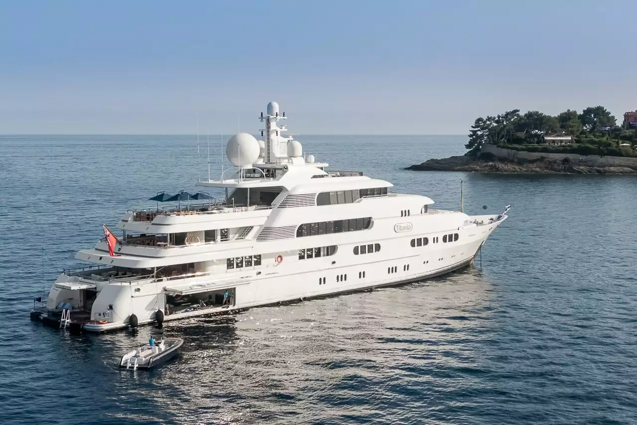 Яхта TITANIA • Lurssen • 2006 • Владелец Джон Кодвелл