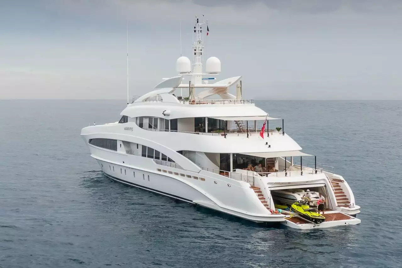 Yacht BLANC • Heesen • 2018 • Propriétaire 