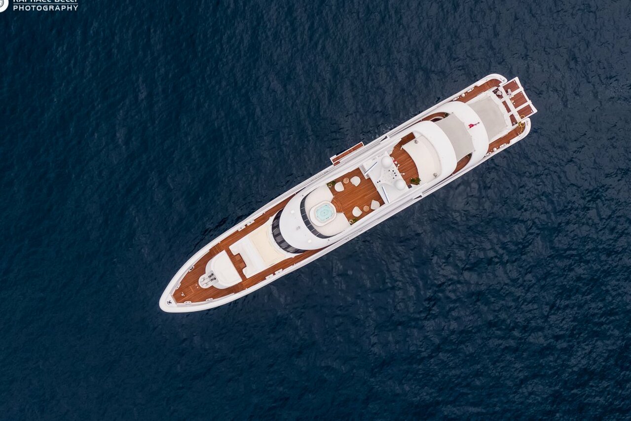 WHITE yacht • Heesen • 2018 • Owner 