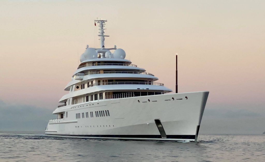 Yate Azzam • Lurssen • 2013