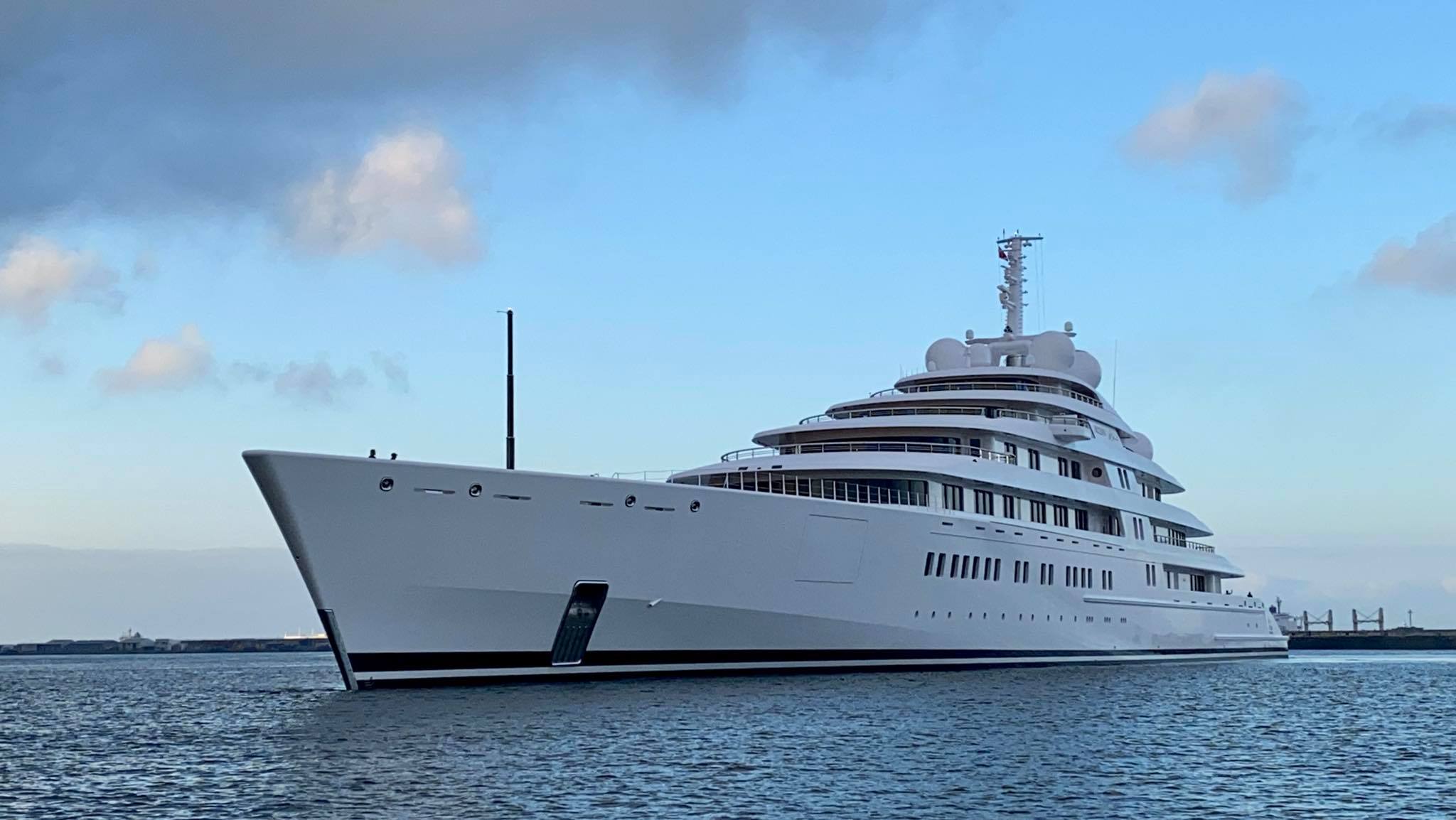 Jacht Azzam • Lurssen • 2013