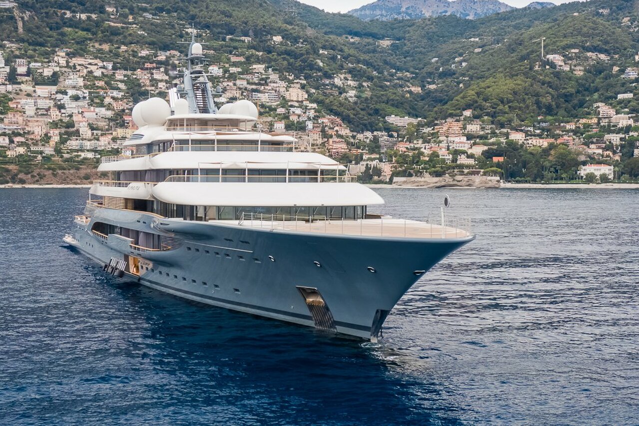 FLYING FOX Yacht • Lurssen • 2019 • Propriétaire Dmitry Kamenshchik