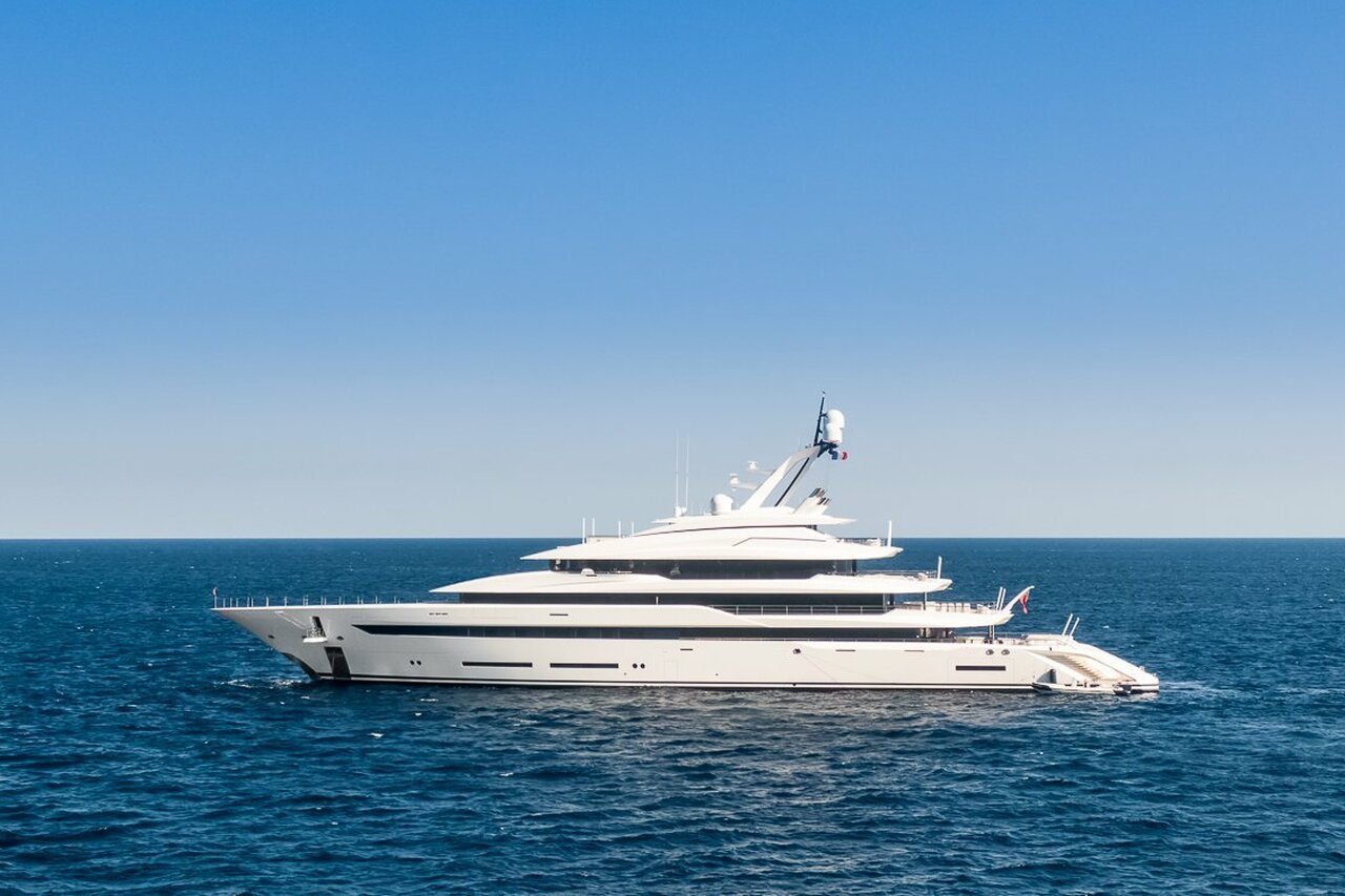 AVANTAGE Yacht • Lurssen • 2020 • Propriétaire Bulat Utemuratov