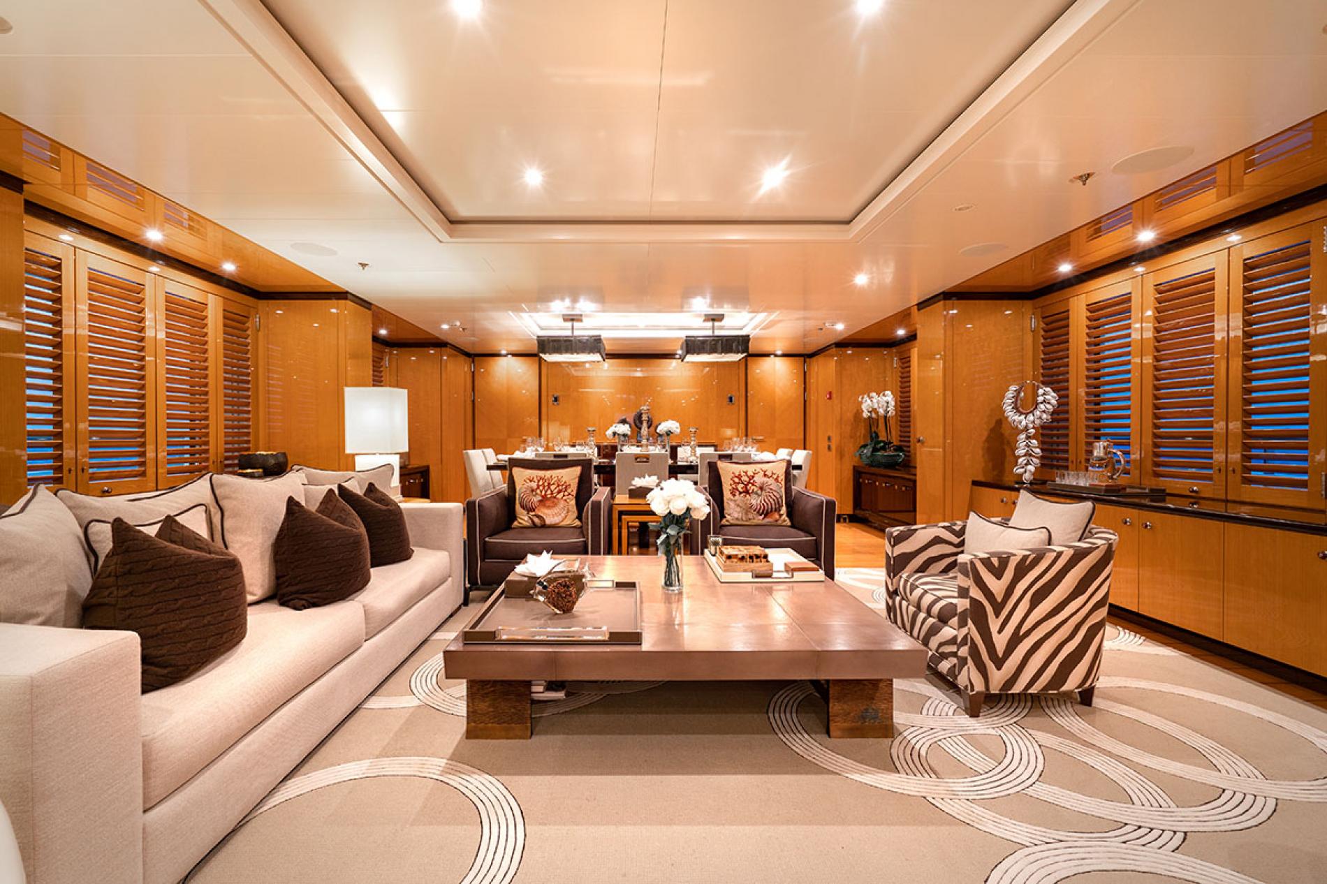 Interior del yate Amels Serenity-J