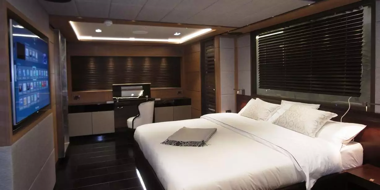Gentech yacht NAVIS ONE interior