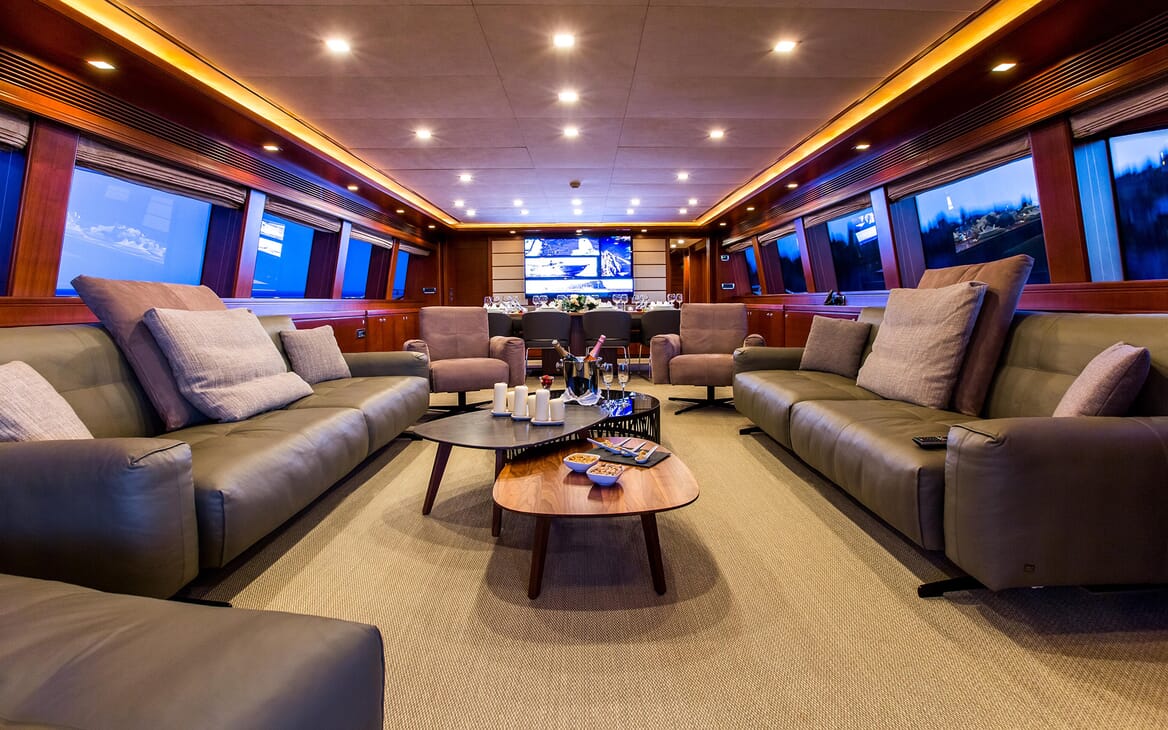 Intérieur du yacht Lloyds Renegade 