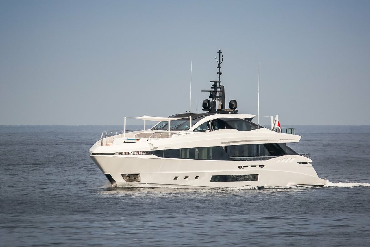 MA Yacht • Overmarine • 2019 • Propriétaire Manuel Couto Alves