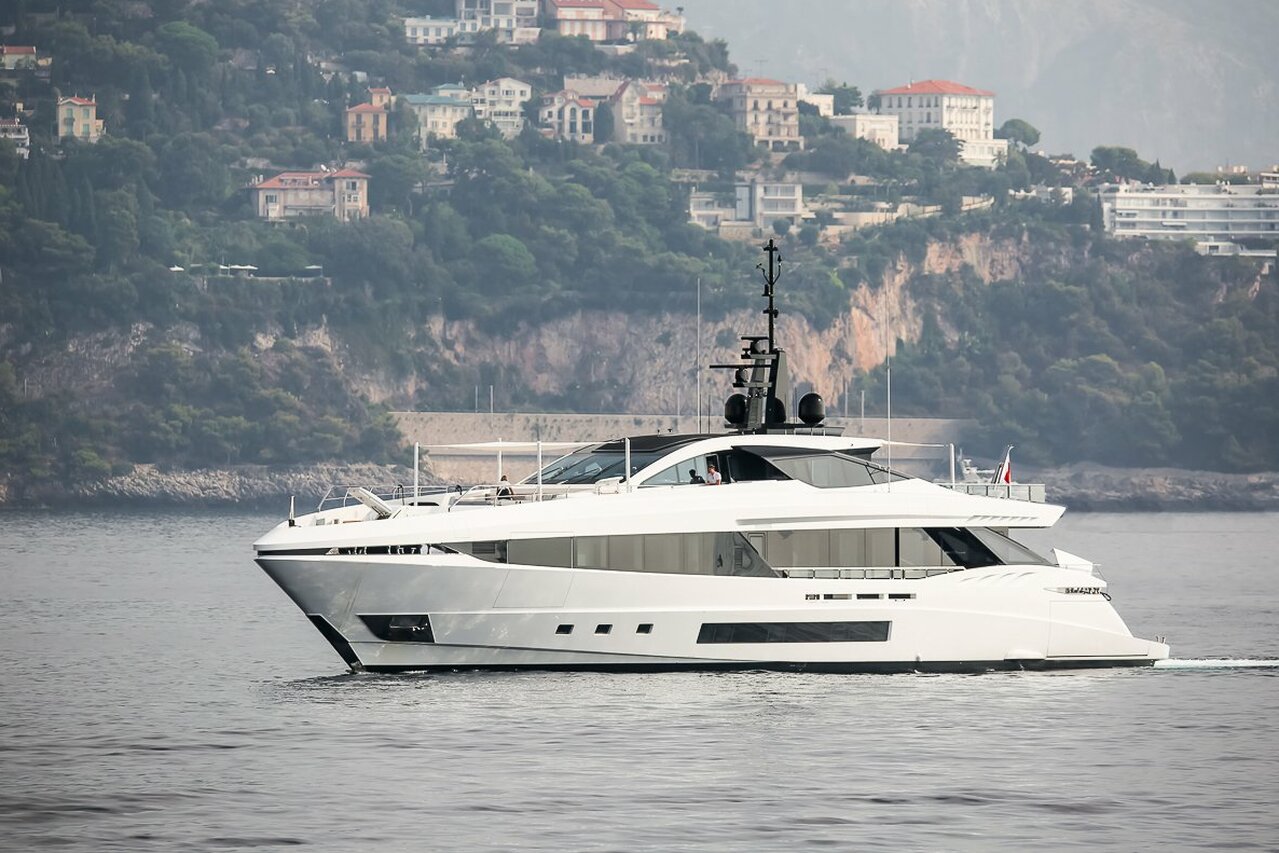 MA Yacht • Overmarine • 2019 • Propriétaire Manuel Couto Alves