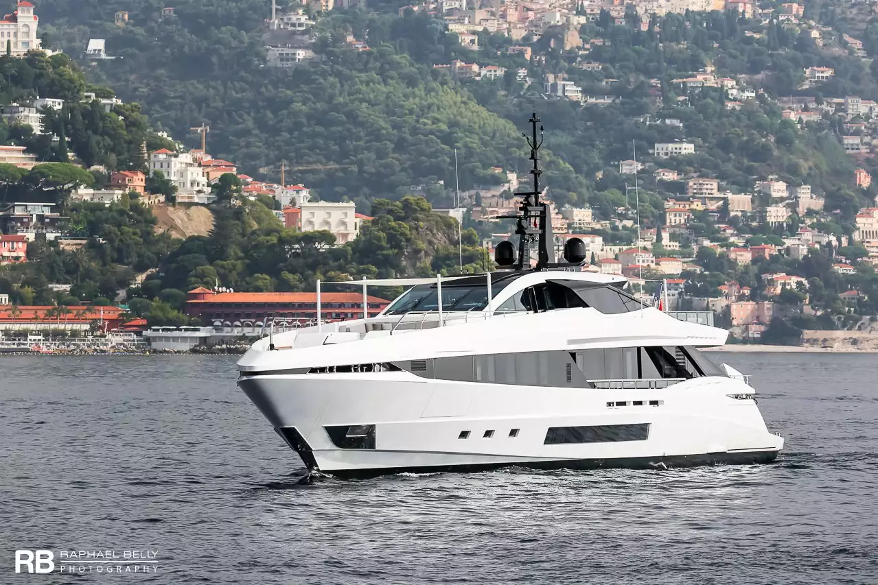 MA Yacht • Overmarine • 2019 • Proprietario Manuel Couto Alves