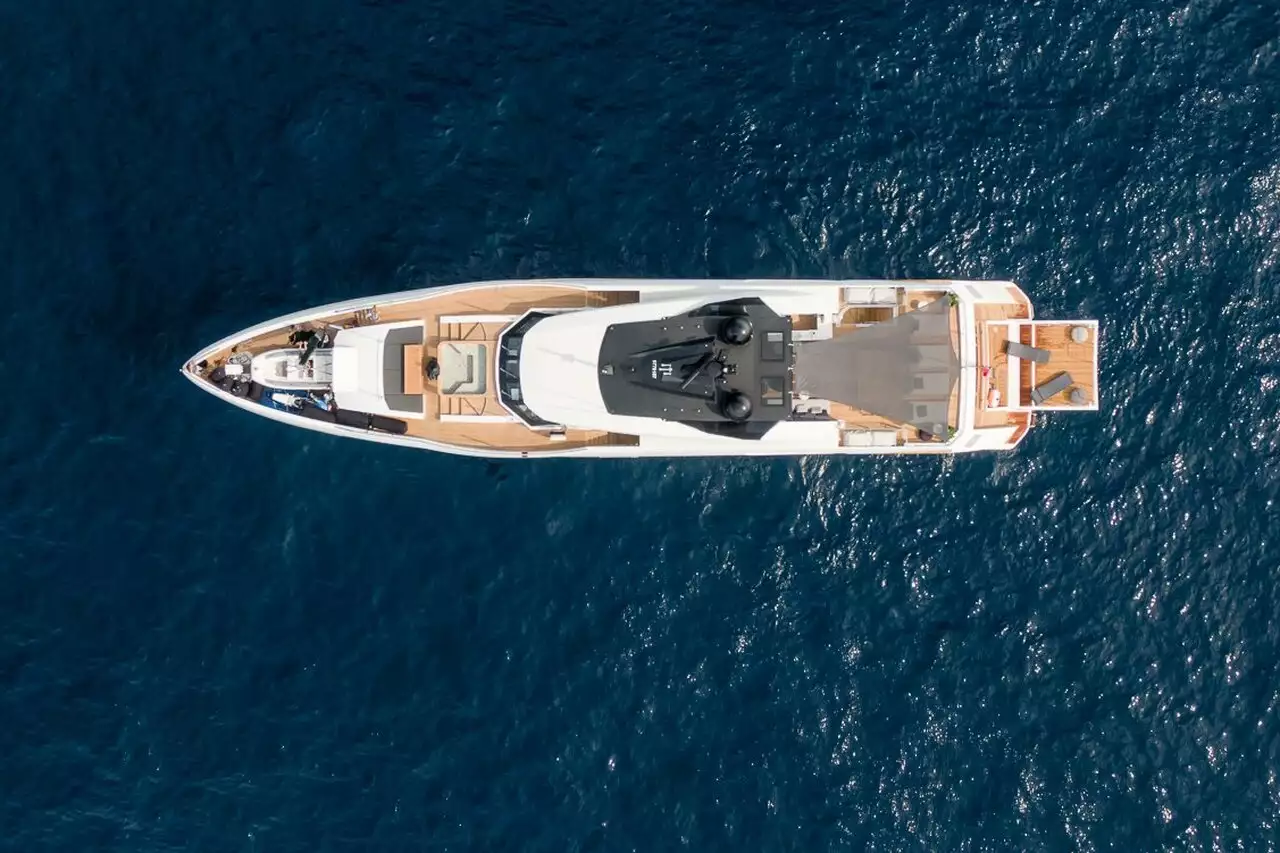 Yacht NEXT (ex MRS D) • Columbus Yachts • 2015 • proprietario Rick Delaney