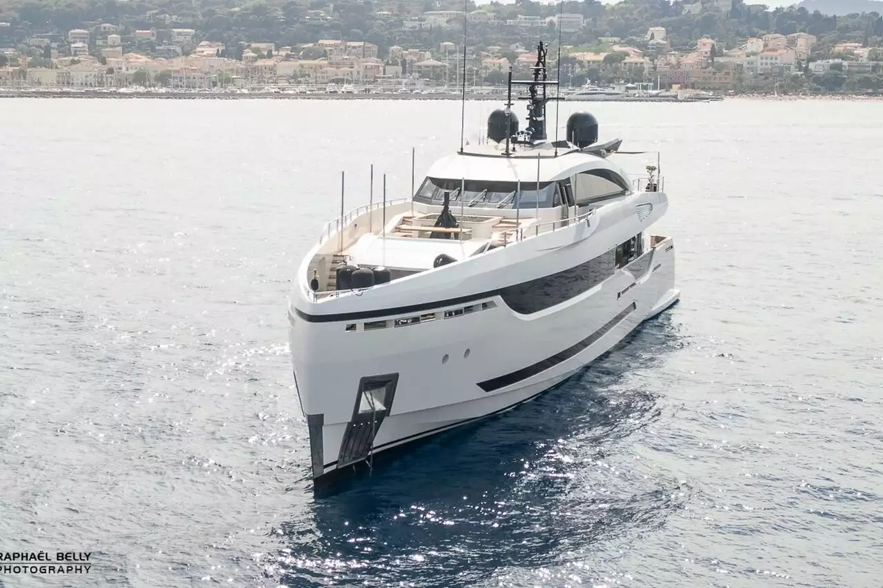 VOLGENDE jacht (ex MRS D) • Columbus Yachts • 2015 • eigenaar Rick Delaney