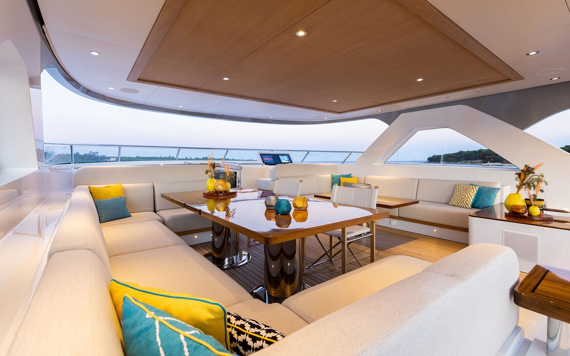 Interior del yate Mulder MANA