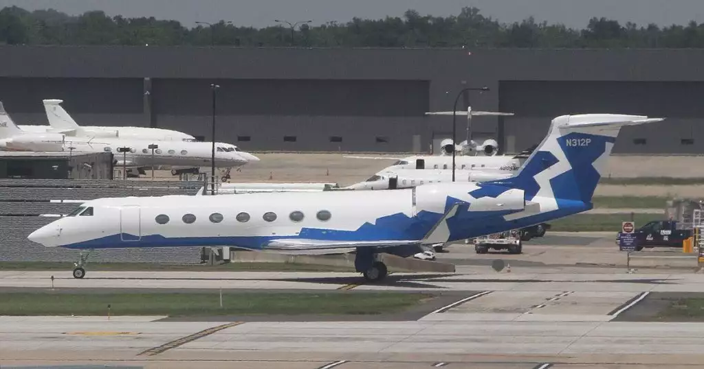 N312P — Gulfstream G550 — Фонд семьи Притцкеров