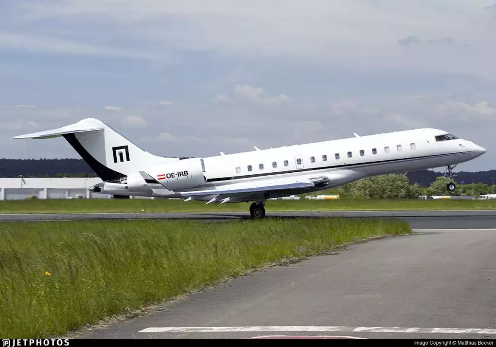 OE-IRB Bombardier Global Express Rene Benko Signa Group