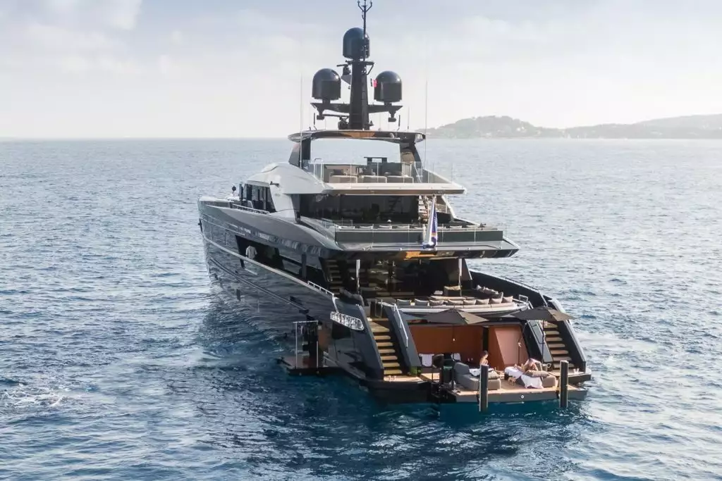 OLOKUN yacht • TANKOA • 2020 • owner a US Millionaire