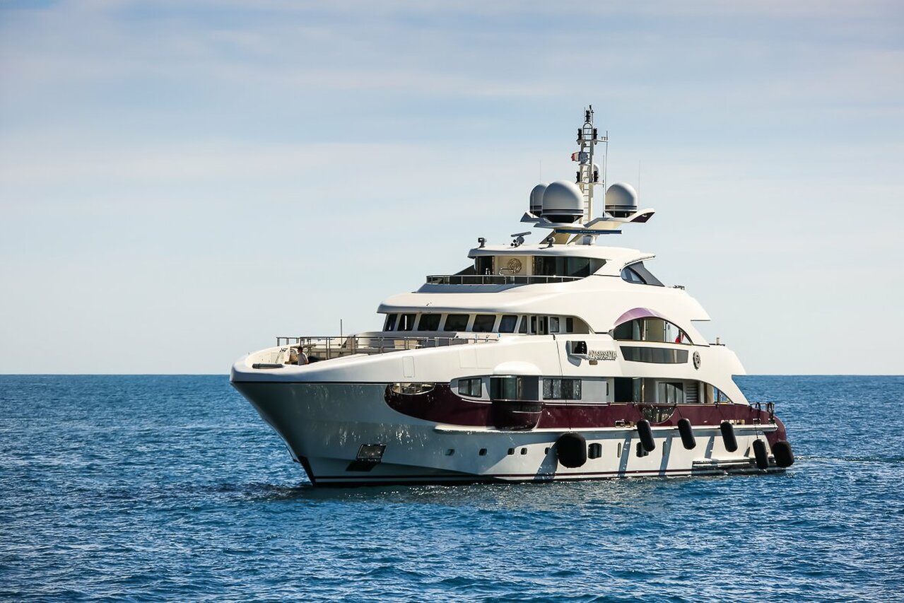 بعد اليخت • Heesen • 2011 • مالك المليونير الأمريكي