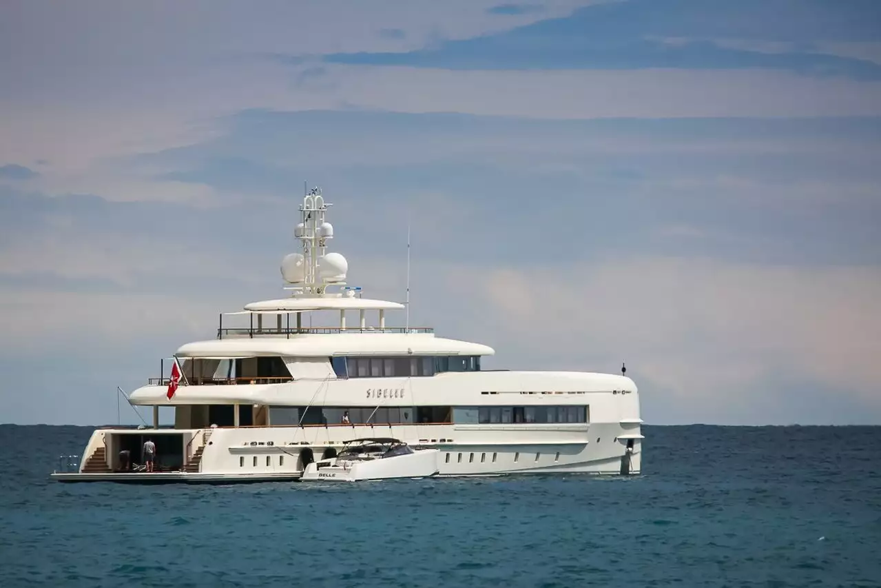 SIBELLE yat • Heesen Yachts • 2015 • sahibi US Millionaire