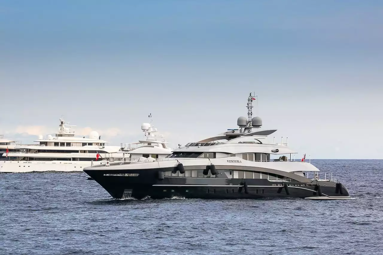Iate SILY • Heesen Yachts • 2013 • proprietário milionário grego