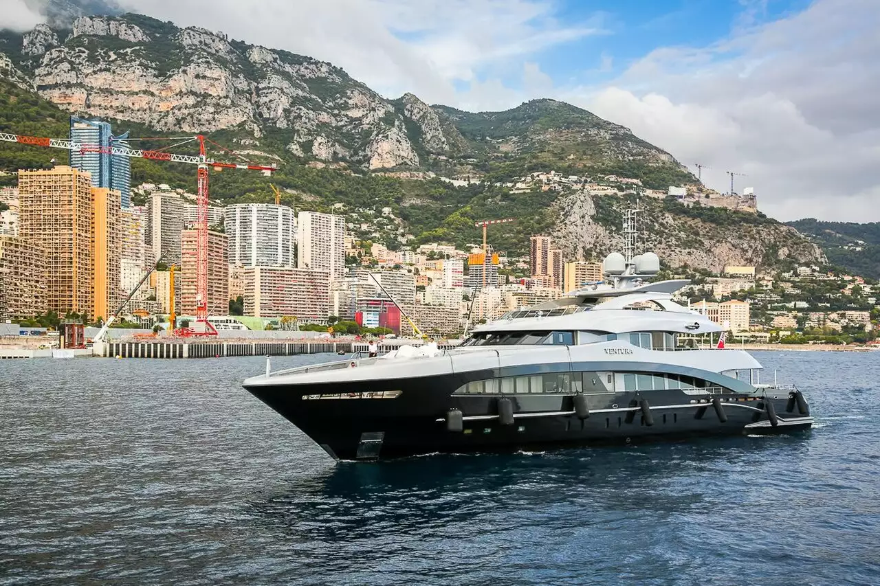 Iate SILY • Heesen Yachts • 2013 • proprietário milionário grego