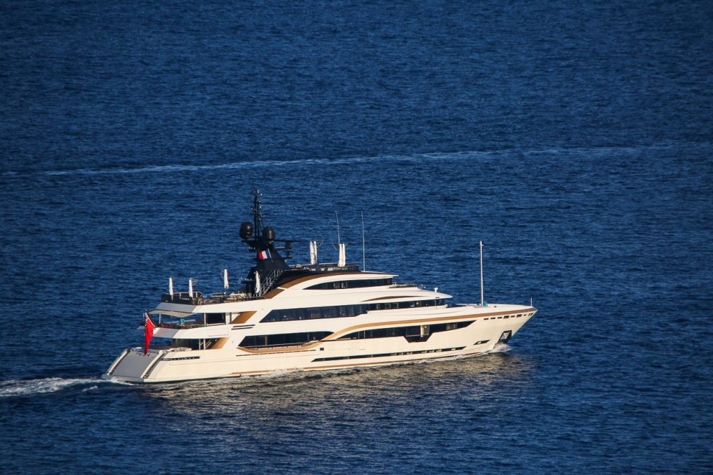 who owns taiba yacht