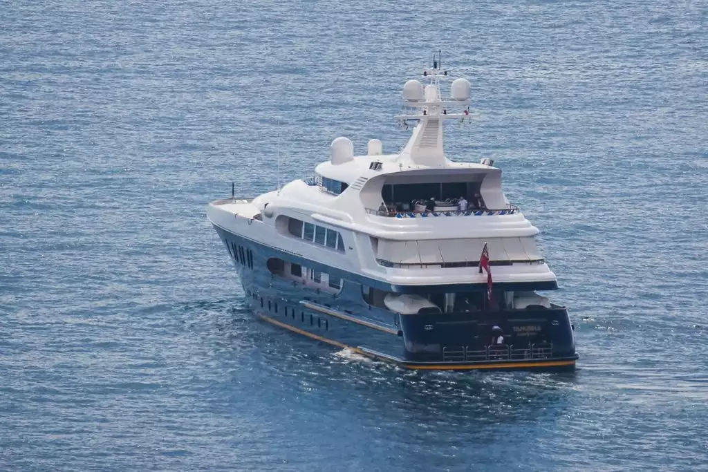 TANUSHA Yacht • Feadship • 2009 • Sahibi Alexei Krapivin