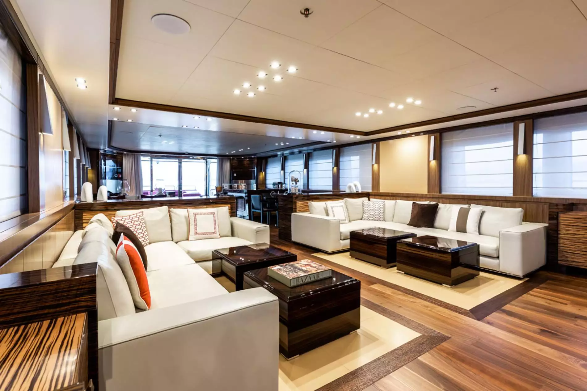 yacht Panakeia intérieur