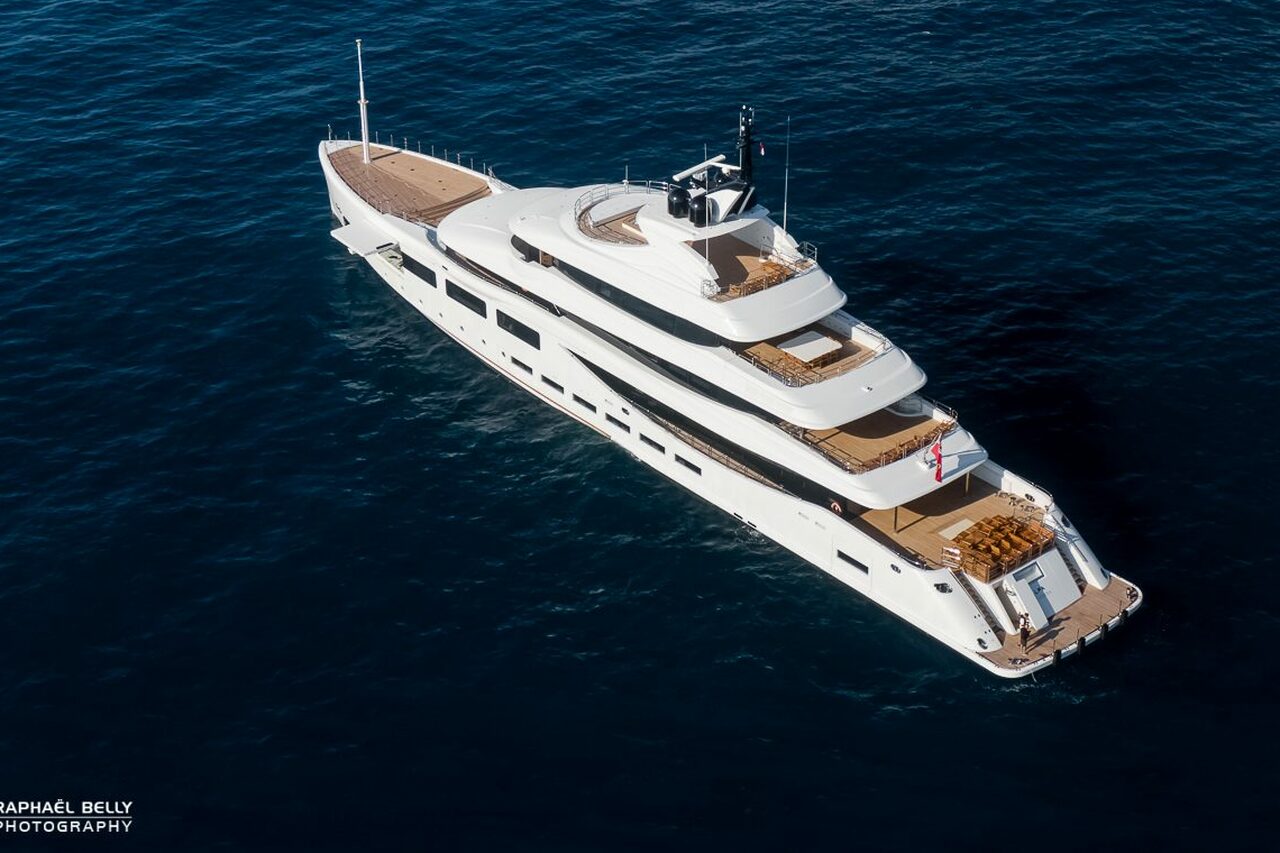 Yate ALFA • Benetti • 2020 • Dueño Desconocido Multimillonario