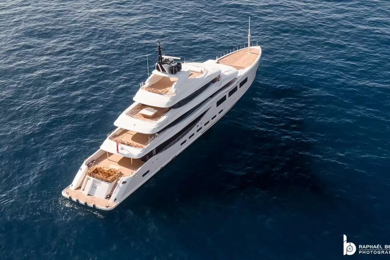 Yate ALFA • Benetti • 2020 • Dueño Desconocido Multimillonario