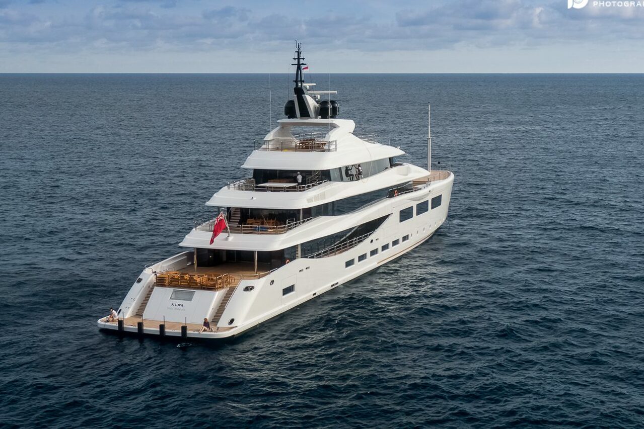 Yate ALFA • Benetti • 2020 • Dueño Desconocido Multimillonario