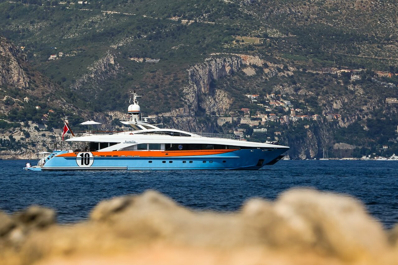 Aurelia Yacht • Heesen • 2011 • Eigenaar Russian Millionaire