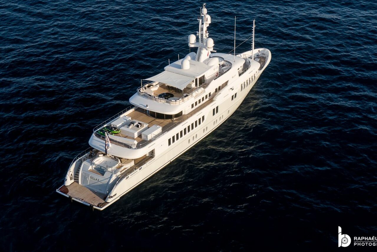 BELLA II Yacht • Turquoise Yacht • 2008 • Owner European Millionaire