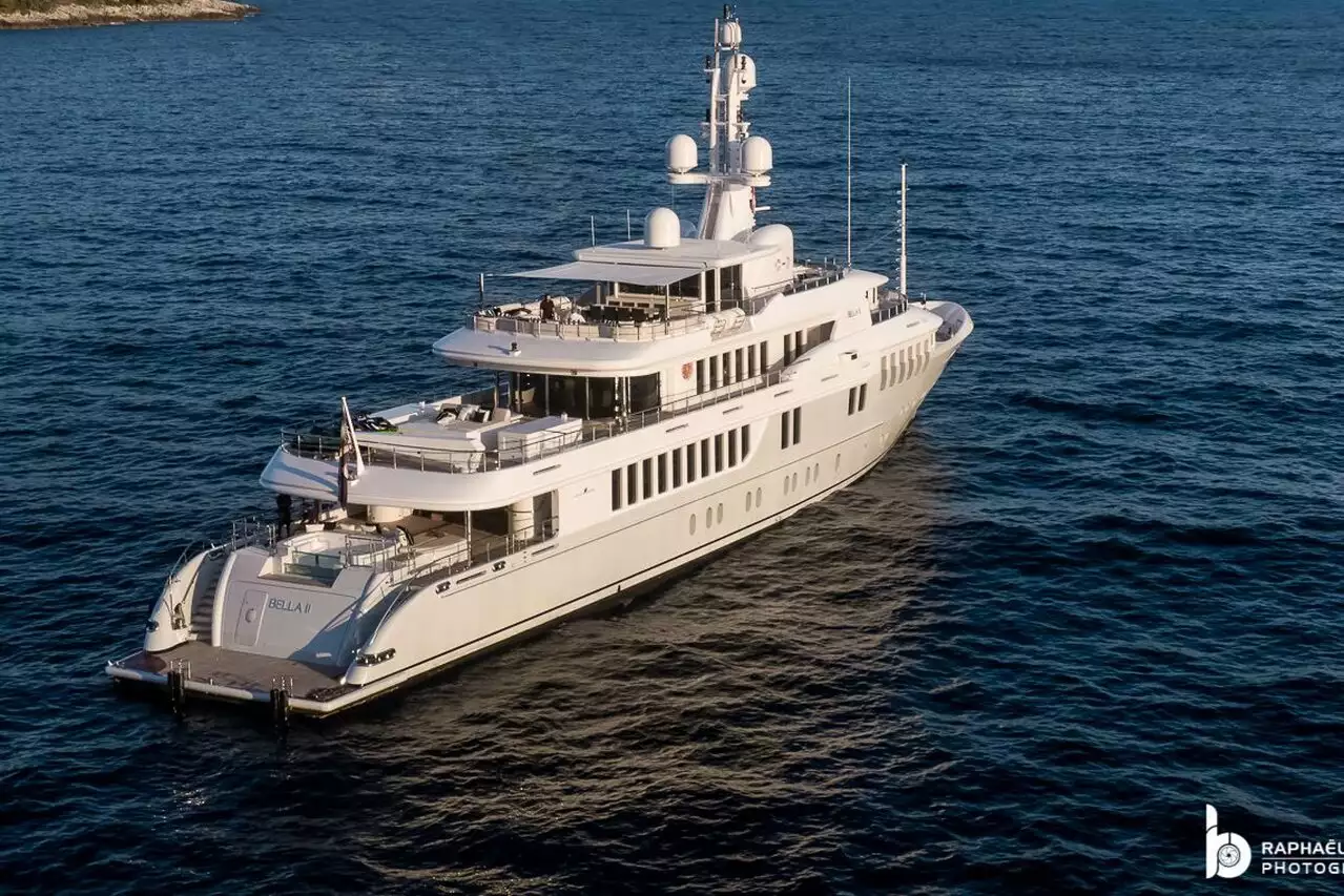 BELLA II Yacht • Turquoise Yacht • 2008 • مالك المليونير الأوروبي