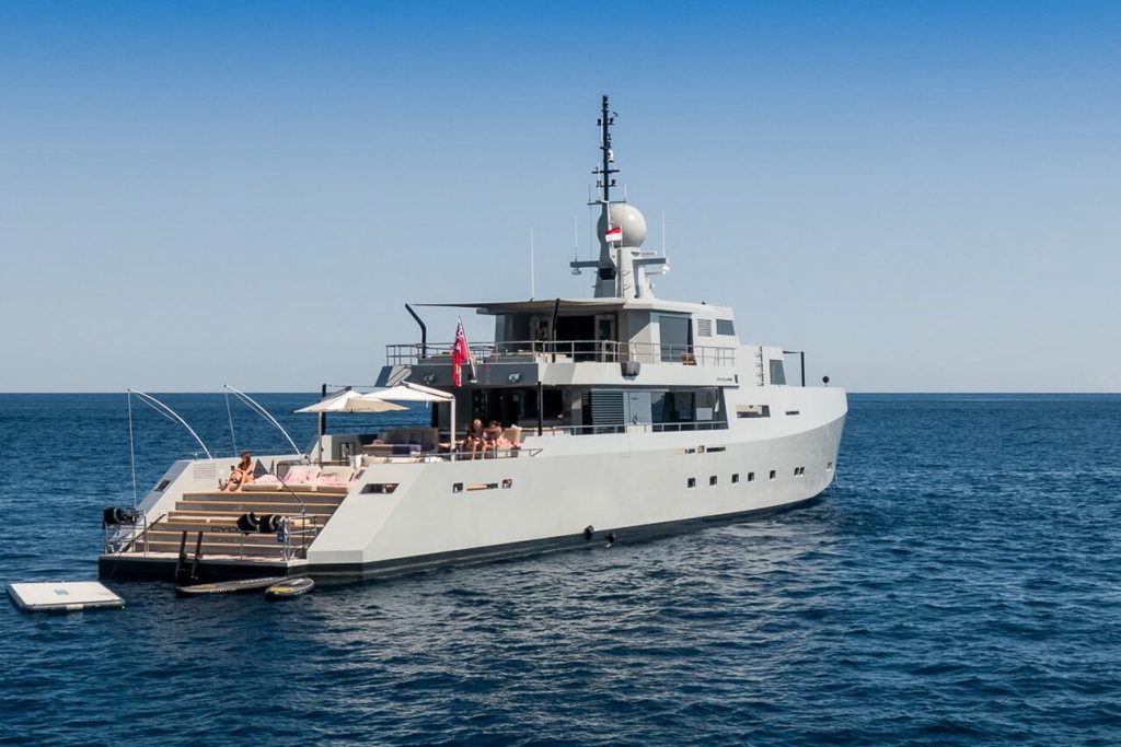 CYCLONE Yacht • Tansu • 2017 • Propriétaire inconnu Millionnaire