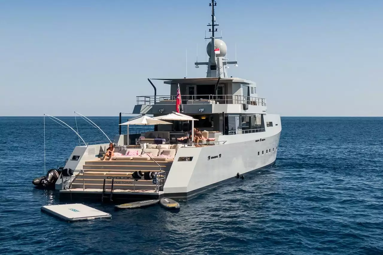 CYCLONE Yacht • Tansu • 2017 • المالك غير معروف المليونير