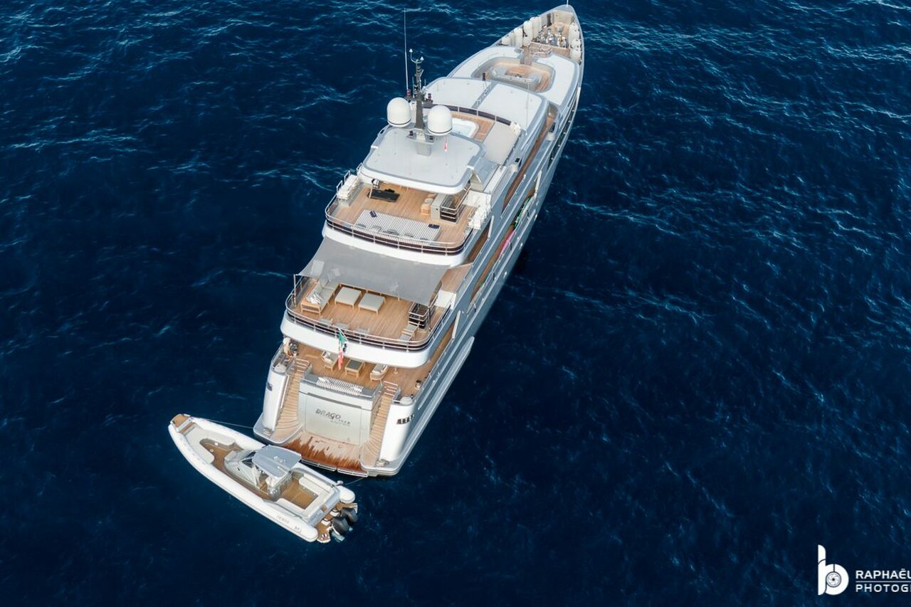 Dragoluna Yacht • Codecasa • 2019 • المالك Pier Silvio Berlusconi