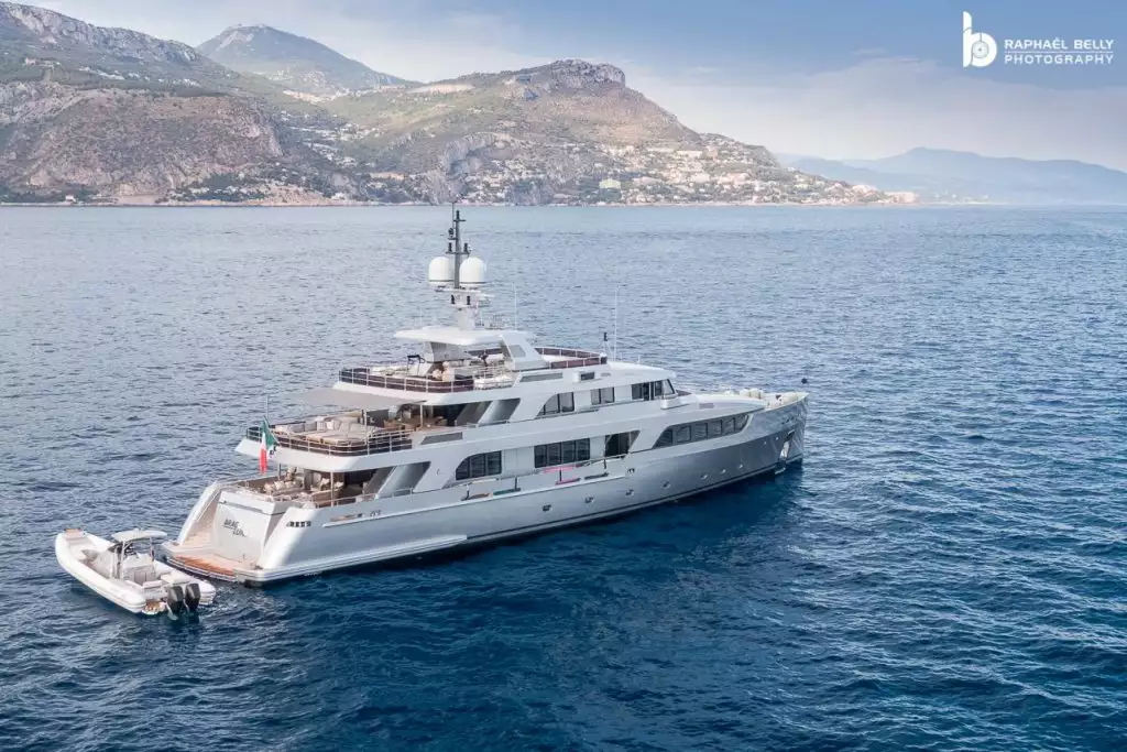 Dragoluna Yacht • Codecasa • 2019 • Propriétaire Pier Silvio Berlusconi