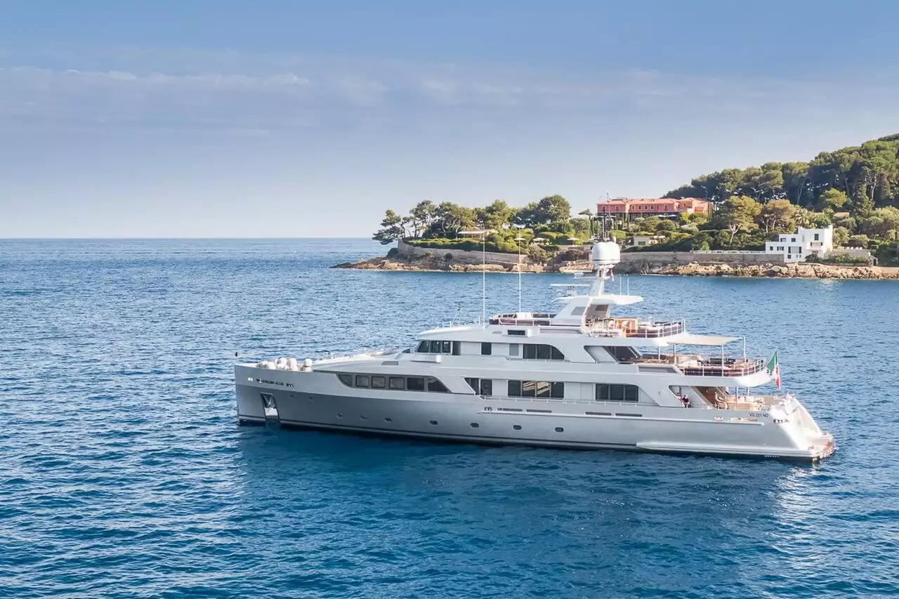 Dragoluna Yacht • Codecasa • 2019 • Propriétaire Pier Silvio Berlusconi