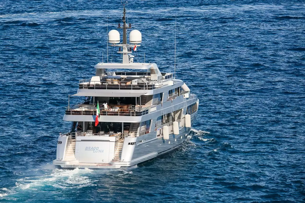 Iate Dragoluna • Codecasa • 2019 • Proprietário Pier Silvio Berlusconi
