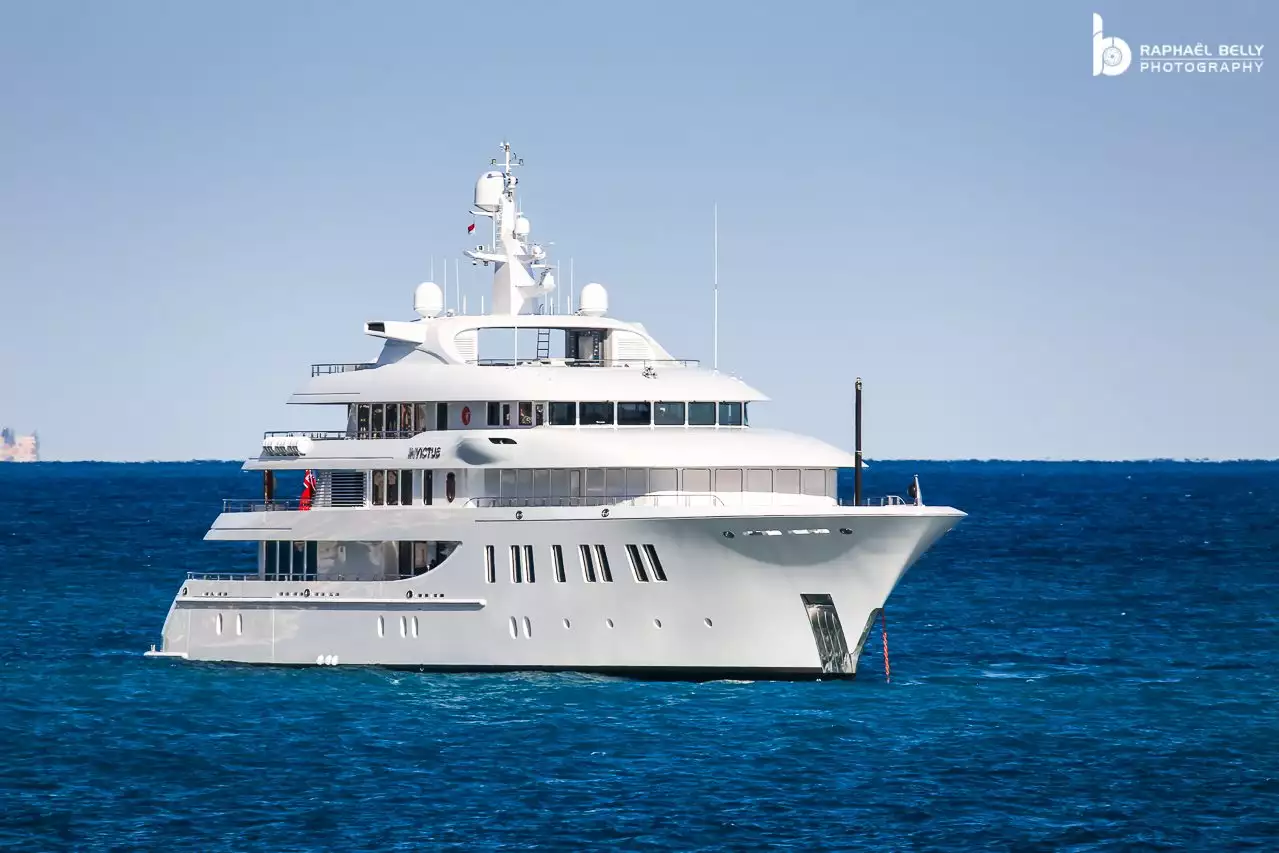 Yacht INVICTUS • Delta Marine • 2013 • Propriétaire Rick Caruso