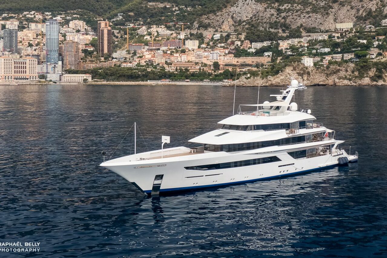 JOY Yacht • Feadship • 2016 • Propriétaire Sameer Gehlaut