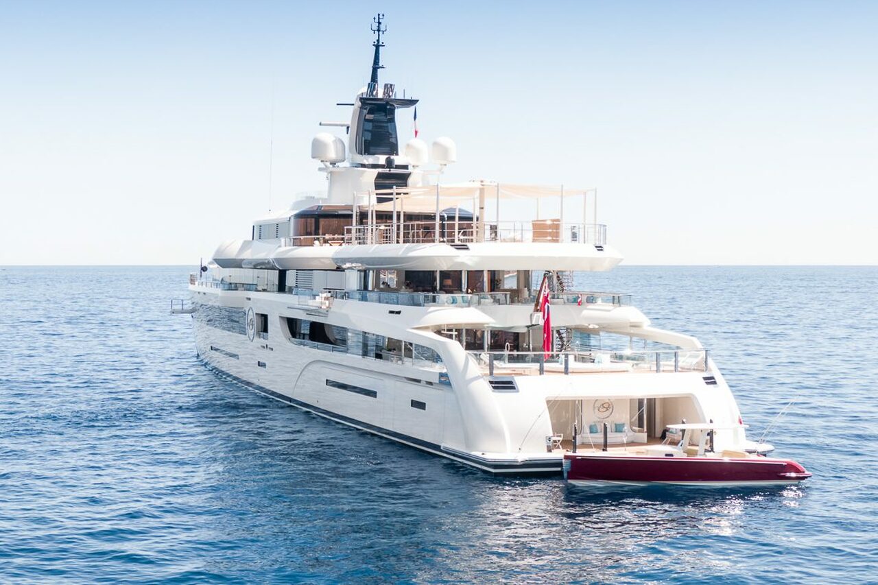 LADY S Yacht • Feadship • 2018 • Owner Dan Snyder
